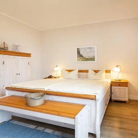 Apartment Kaiservillen - Mit 2 Schlafzimmern Und Balkon D222