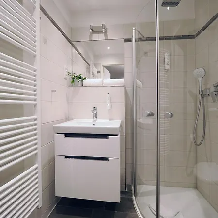 아파트 Kaiservillen - Mit 2 Schlafzimmern Und Balkon D222