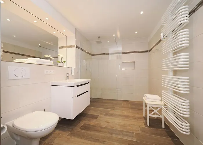 아파트 Kaiservillen - Mit 2 Schlafzimmern Und Balkon D222 *